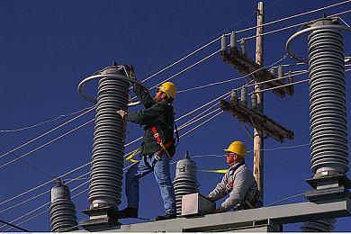 《最终幻想7：重生》从原版到重制版 看多边形的运用演变